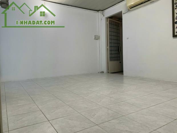LAM SƠN - PHÚ NHUẬN - 50M LÀ MẶT TIỀN - 3 TẦNG - TRỐNG VÀO Ở LIỀN - CHỈ 3.1 TỶ - 1