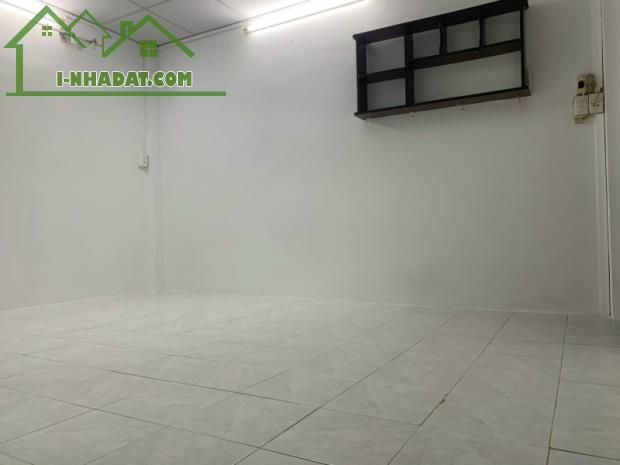 LAM SƠN - PHÚ NHUẬN - 50M LÀ MẶT TIỀN - 3 TẦNG - TRỐNG VÀO Ở LIỀN - CHỈ 3.1 TỶ - 3