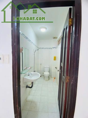 NGAY NGÃ TƯ BẢY HIỀN - 44M2 ( 4,2 X 11 ) - 2 TẦNG - 2PN - HẺM XE HƠI - HOÀN CÔNG ĐẦY ĐỦ - - 3