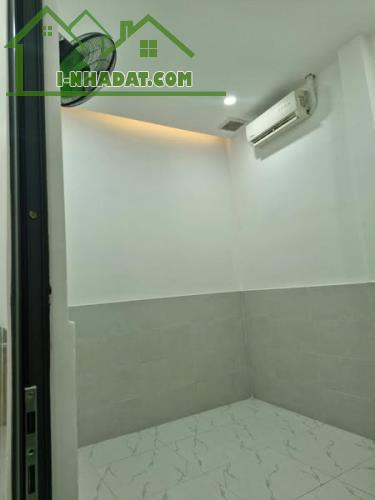 Hiếm.Chỉ 1.8 Tỷ - Nhà Nhỏ Xinh 40m2 - SHR - Đối Diện Gigamall Hiệp Bình Chánh Thủ Đức - 3