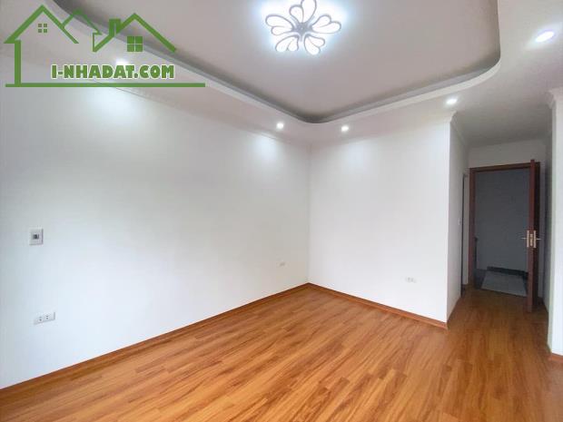 HÀNG HIẾM KHÔNG CÓ NHÀ THỨ 2- THANH LÃM ( HÀ ĐÔNG ) -DT 42m2. GIÁ 4 TỶ ( NHỈNH XÍU ) - 3