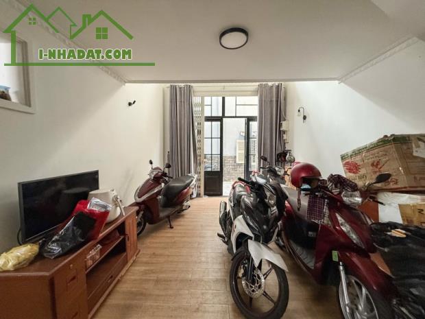5 TỶ HƠN - NHÀ ĐẸP PHAN XÍCH LONG, P.4, PHÚ NHUẬN – 36M² – 4 TẦNG 3PN - FULL NT -  SẴN DT - 2