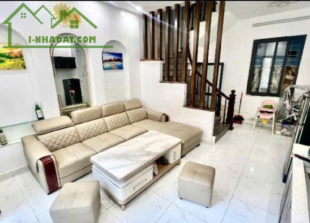 🔥CHỦ CẦN BÁN GẤP NHÀ 4 TẦNG - THẠCH BÀN - CHỈ 5.8 TỶ🔥 🏡 NHÀ ĐẸP - NGÕ Ô TÔ