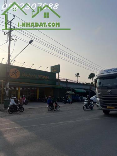 CHỦ CẦN BÁN NHÀ XƯỞNG ĐƯỜNG DT744, TP BẾN CÁT - DT: 2.877M2 - GIÁ: 29TỶ - LH: 0582307888 - 4