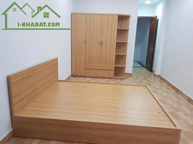 Cho thuê nhà riêng ở nhóm, GĐ ngõ Gốc Đề quận Hai Bà Trưng 35m x 5T, 3PN4VS giá 11.5tr - 2