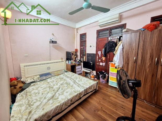 Ngõ 207 Trương Định 38m2 4 tầng ngõ nông gần phố .Giá 5,6 tỷ - 3
