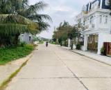 Bán lô đất 140m2 đối diện ubnd điện hồng vào 300m