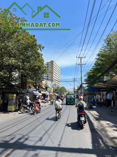 Bán nhà HXH ngay CĐ Công Thương. Cạnh ga Metro Bình Thái, 7.2 x 10m = 72m2 CN , chỉ 4.3 tỷ - 2