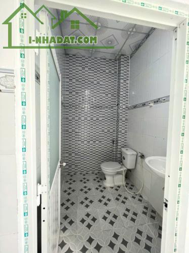 Bán Nhà 1L đường xe hơi, SHR, 81m2, gần Uỷ ban Hưng Long - 3