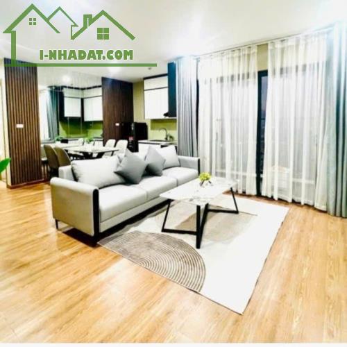 HIẾM CĂN HỘ CHUNG CƯ SAMSORA GẦN NGAY MẶT ĐƯỜNG QUANG TRUNG. 90m2, 3N, 2WC, 5x tỷ