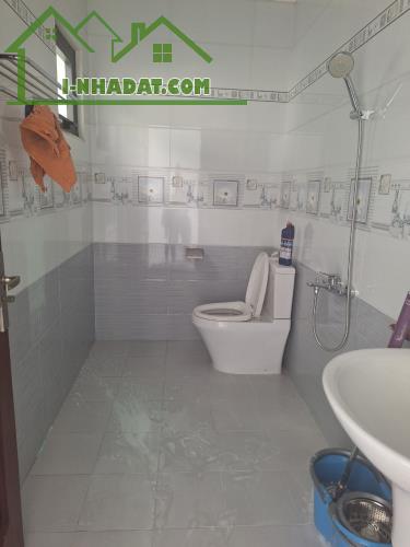 Nhà 5 tầng Mặt tiền Phạm Văn Đồng, - 3