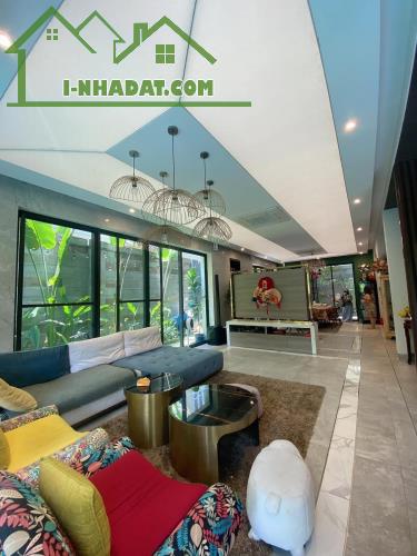 [Ô tô tránh] Bán nhà đẹp Khương Đình,60m2X5T, MT5m, Giá 16.5 Tỷ, KD Sầm Uất