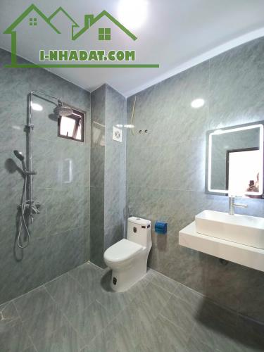 BÁN NHÀ PHỐ GIÁP BÁT - NHÀ MỚI 5 TẦNG MỚI - NGÕ 3M - SÁT Ô TÔ - 38M2 - 6.95 TỶ 0886962299 - 2