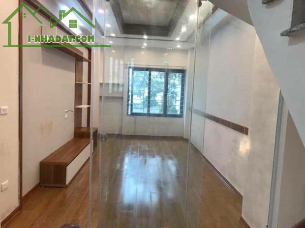 Bán nhà riêng Vũ Tông Phan, Thanh Xuân. 44 m2, 2 Tầng, Mt 4m. Giá 3,4 Tỷ. Đến ở ngay. - 2