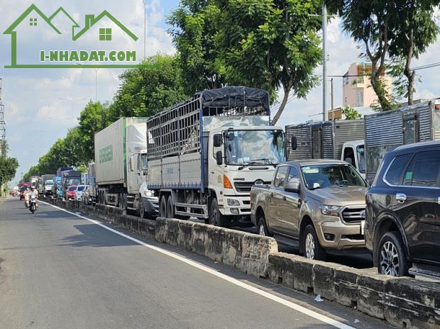 Bán nhà mặt tiền kinh doanh Quốc Lộ 22, Trung Mỹ Tây, Q12, 160m2, 3 tầng - 2