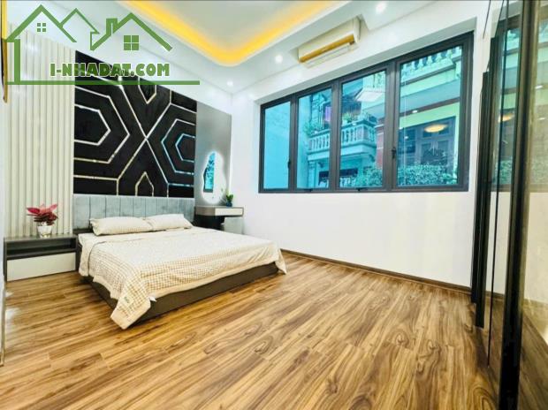 Nhà đẹp phố Trạm - bán nhà 60 m2 ,ngõ thông ô tô tránh, nhỉnh 10tỷ - 2
