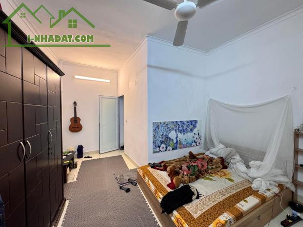 BÁN NHÀ PHỐ LÒ ĐÚC  30M RA PHỐ - TT HAI BÀ TRUNG - TRƯỚC NHÀ SH QUAY ĐẦU   16/22 m-4 tầng - 1