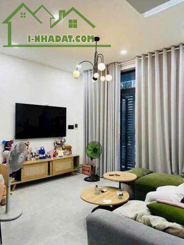 --Bán nhà đường Bùi Thị Xuân, phường 1, Tân Bình - 4x12 - ngay trục LVS - 1