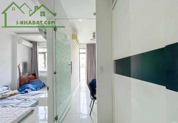 Bán Nhà Quận 7_Sát MT Nguyễn Thị Thập_69M2+3Tầng BTCT,Ngang 5.35M,Đường Nhựa 8M,Chỉ 8.X Tỷ - 5