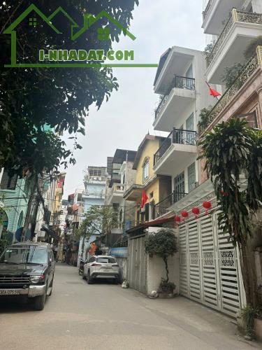 BÁN NHÀ VĂN CAO 42M2 - Ô TÔ ĐỖ 24/7 - NGÕ THÔNG VÀI BƯỚC RA PHỐ - GIÁ CHỈ 13.6 TỶ - 1