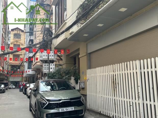 BÁN NHÀ VĂN CAO 42M2 - Ô TÔ ĐỖ 24/7 - NGÕ THÔNG VÀI BƯỚC RA PHỐ - GIÁ CHỈ 13.6 TỶ - 2