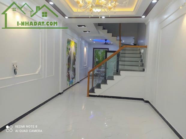 Chất hơn nước cất, ra cổng đường ô tô tránh. Ngõ 68 Nguyễn Văn Linh 31m2 giá 5,x tỷ - 2