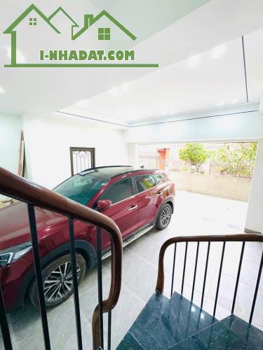 BÁN NHÀ BÁT KHỐI -LONG BIÊN - NHÀ MỚI - LÔ GÓC - NGÕ THÔNG - Ô TÔ 7 CHỖ VÀO NHÀ - GẦN HỒ - 1