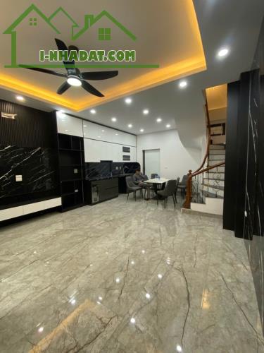 Nhà đẹp phố Trương Định - Hai Bà Trưng, 2 thoáng, sân rộng mênh mông - 1