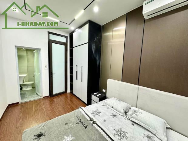 BÁN GẤP NHÀ PHỐ CHÙA BỘC - ĐỐNG ĐA, 22M2 6 TẦNG FULL NỘI THẤT, NGÕ THÔNG CHỈ 4,5 TỶ - 1