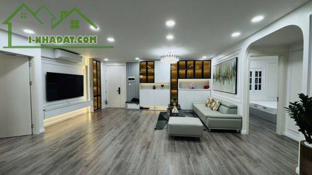 Bán căn hộ C6 Mỹ Đình 90m2 3pn 2vs 4.85 tỷ (bp) Full nội thất, tầng trung