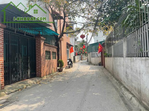 Bán 58,2m đất ngõ 201 Phúc Lợi, ô tô 7 chỗ vào nhà, giá chỉ 7,75 tỷ, đất gần chợ và trường - 2