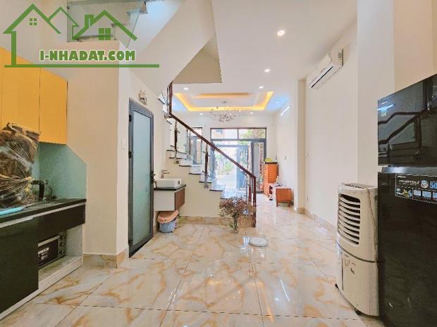 NHÀ ĐẸP ĐƯỜNG LÃ XUÂN OẢI , THỦ ĐỨC – DT 55m² , KIẾN TRÚC XÂY DỰNG HIỆN ĐẠI,NHỈNH 4 TỶ - 2