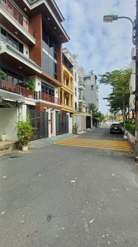 Bán nhà Lâm Hạ Bồ Đề Long Biên DT 112 m2 mặt tiền 6 m lô góc viêw hồ và vườn hoa0961833639 - 4