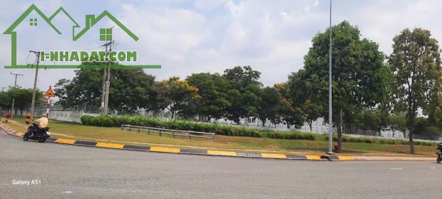 BÀ CHỊ EM ĐANG NỢ CẦN BÁN GẤP NHÀ Ở TÂN PHƯỚC KHÁNH - TÂN UYÊN - 2