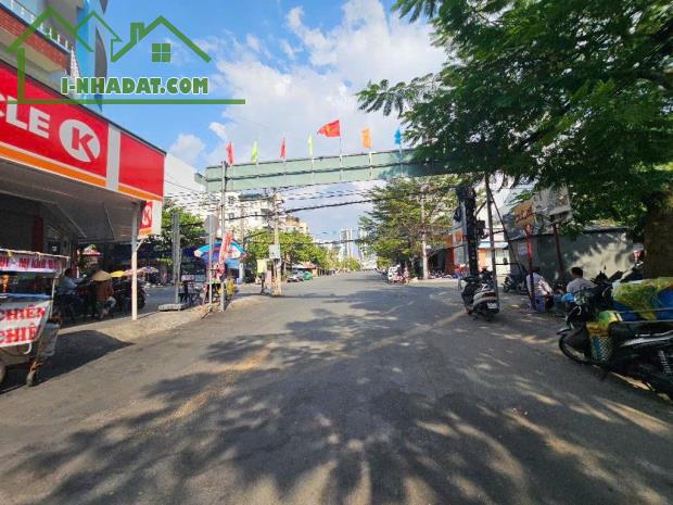 BÁN CHDV LÂM VĂN BỀN-DÒNG TIỀN 45TR/THÁNG-DTSD 256M2