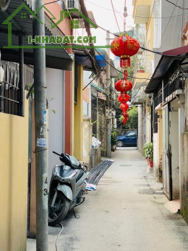 ĐẤT VÀNG AN DƯƠNG VƯƠNG - NGÕ BA GÁC PHI - THÔNG - CÁCH OTO 20M - VIEW TỪ TẦNG 1 SÂN BÓNG - 2