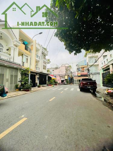 Bán nhà MT đường Lê Sao, ngay Lê Khôi. DT: 3.9x18m, 1 lầu. Giá 8.1 tỷ TL - 2