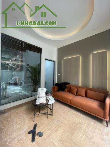 Có 102,Chiến thắng, ôtô tránh, Mt rộng, nhà mới, full nội thất, dt 38m2*5t*Mt 6m, 8,7 tỷ , - 2