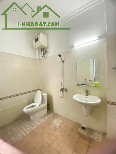 CẦN BÁN GẤP NHÀ BẠCH MAI - 50M RA PHỐ - NGÕ BA GÁC - GIÁ CHỈ 6.8 TỶ - 2