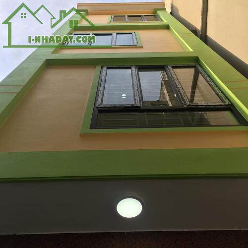 Bán nhà dân Tô Hiệu 42/45m2 4 tầng ô tô đỗ cửa ,2 thoáng ,giá 8,8 tỷ có thương lượng . - 2