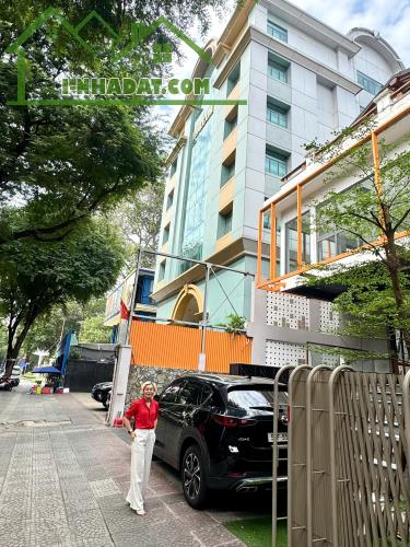CHUYỂN NHƯỢNG BIỆT THỰ 100 NGUYỄN DU QUÂN 1