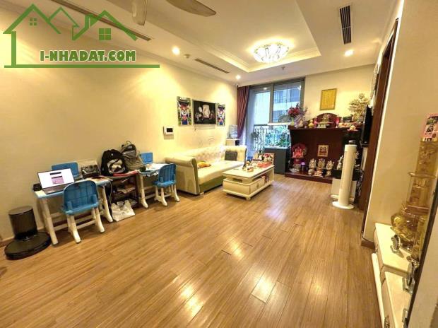 **BÁN GẤP 🏡 CĂN HỘ PARK 8 TIMES CITY - 80M2 - 2 PN + 2WC - FULL NỘI THẤT CAO CẤP**