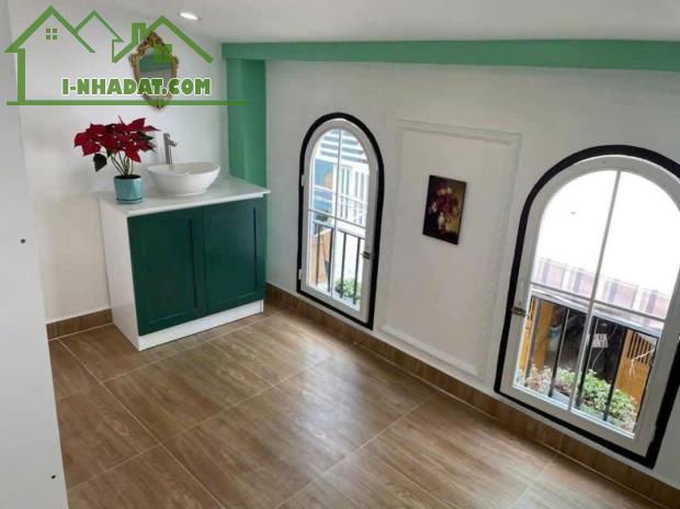 --Bán nhà mặt tiền Dân Tộc, P. Tân Thành, Q. Tân Phú; (8*4) 3 tầng - 5,7 tỷ - 2