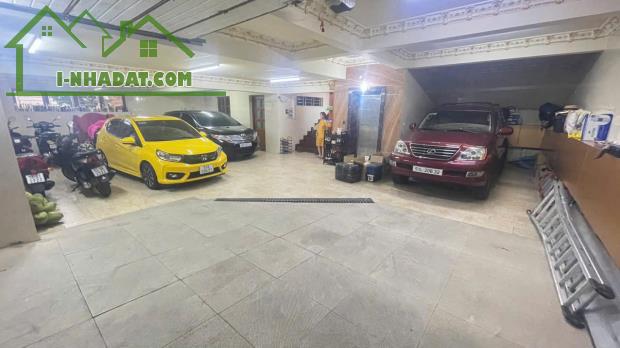 CẦN BÁN GẤP DINH THỰ 2 MT Khu VIP Quận 11. - 2
