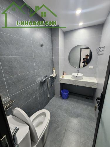 MẶT NGÕ KIM NGƯU - NGÕ ÔTÔ TRÁNH - 5 TẦNG THANG MÁY - GIÁ 17.8 TỶ