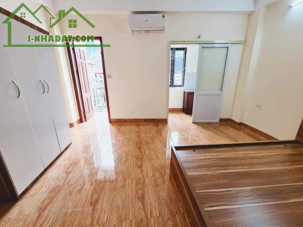 Cho thuê Ccmn đẹp thoáng rộng 5tr2 ngõ 166 nhân hòa - 1
