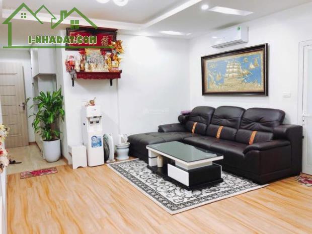 Bán chung cư Ruby CT2 Giang Biên-Việt Hưng-Long Biên-70m 2n2wc-ban công Đông Nam-giá 3.35 - 4