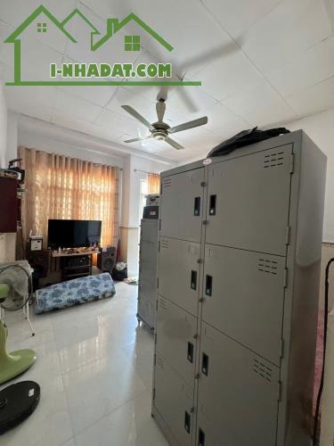 BÁN NHÀ LÊ VĂN QUỚI- HẺM XE HƠI 10M RA MẶT TIỀN – DT:40M2- 2 TẦNG- GIÁ: 4.2Đ - 2
