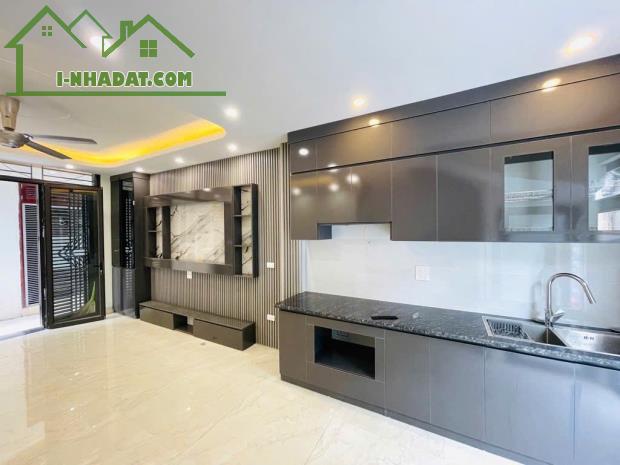 Bán nhà đẹp Vạn Phúc – Hà Đông! Gần 50m  🏡 Lô góc thoáng rộng – 47m², 5 tầng, ô tô gần! T - 2