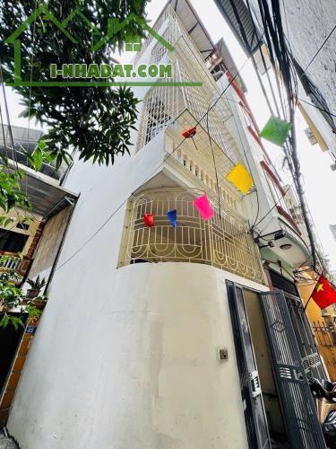 🏡 BÁN NHÀ LÔ GÓC - NGÕ THÔNG - GẦN ĐƯỜNG LỚN - FULL CÔNG NĂNG 🏡  🔹 Giá chỉ hơn 4 tỷ – C